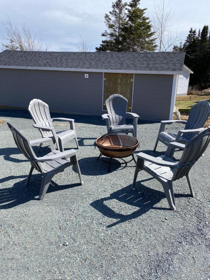 Family Ties Vacation Home - Greenham House Twillingate Buitenkant foto