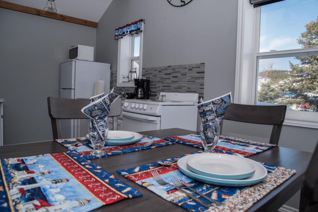 Family Ties Vacation Home - Greenham House Twillingate Buitenkant foto