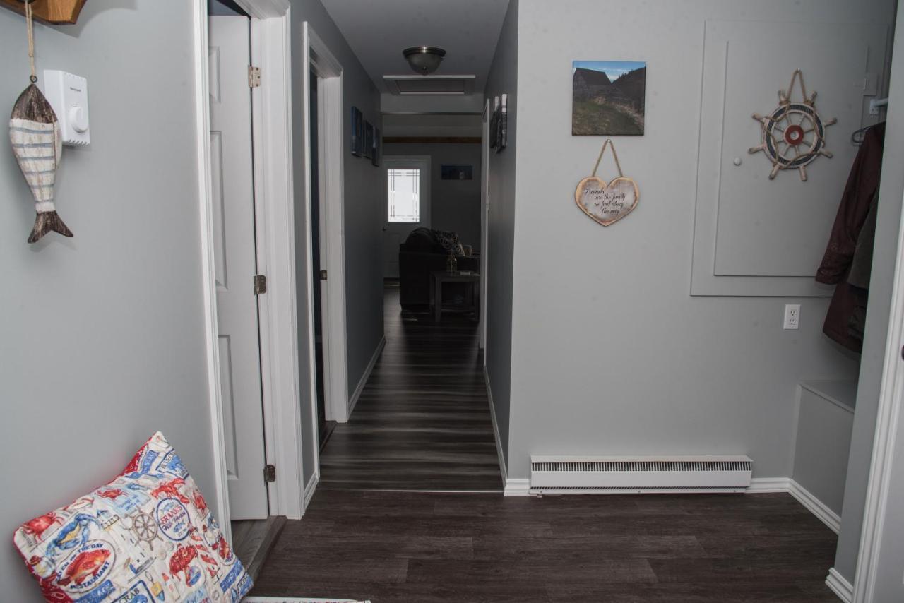 Family Ties Vacation Home - Greenham House Twillingate Buitenkant foto
